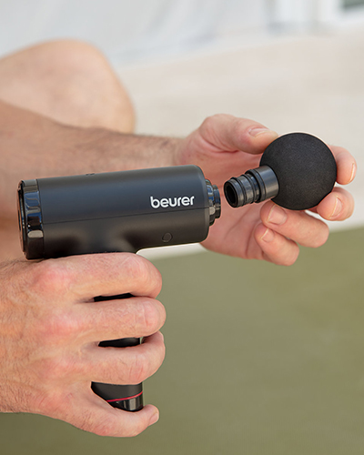 aparat de masaj tip massage gun